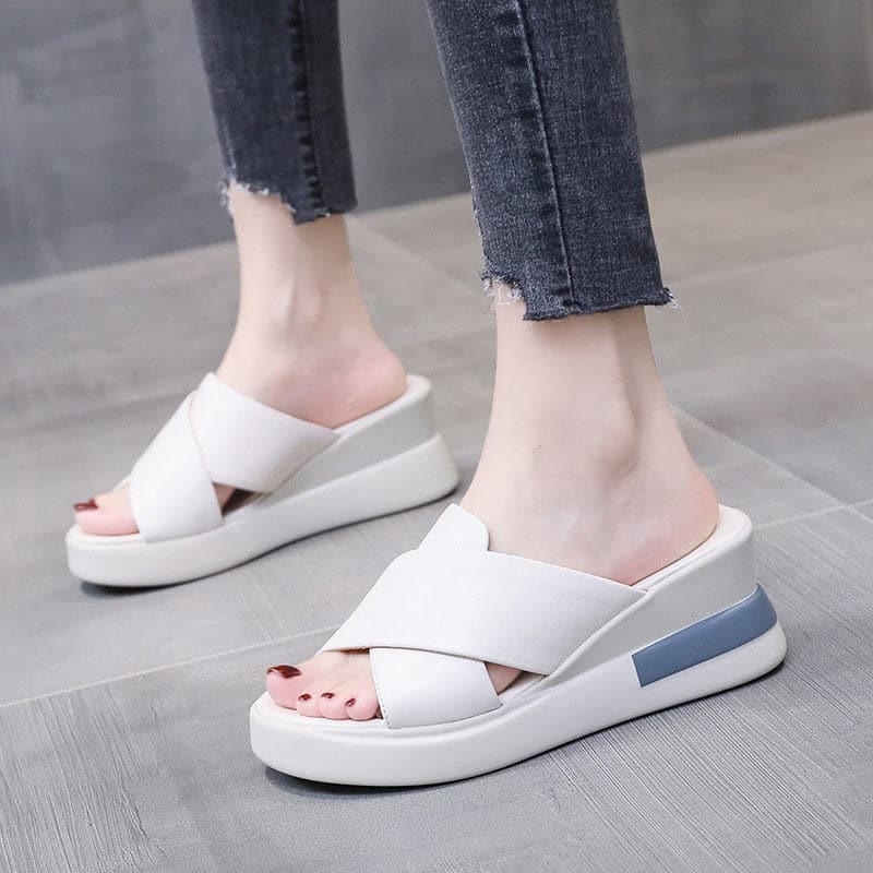 Beautifully Finished Heels in a Timeless Design