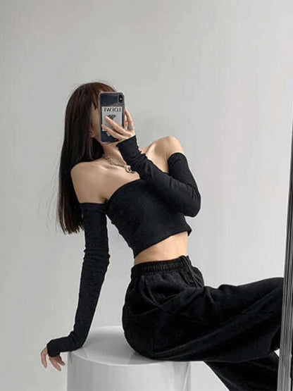Effortlessly Elegant Garment with a Timeless Design