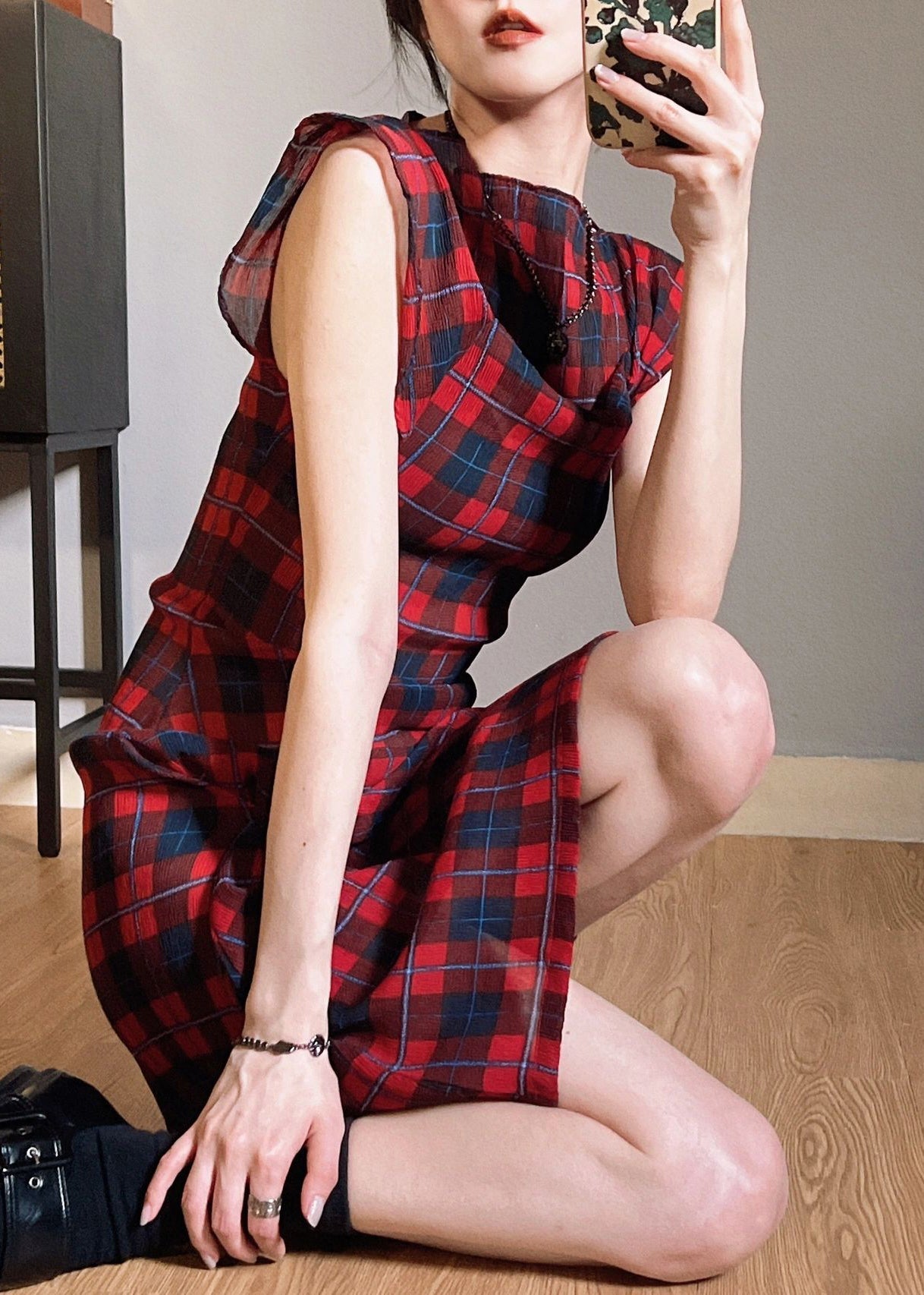 Beautifully Crafted Dress in a Classic Style