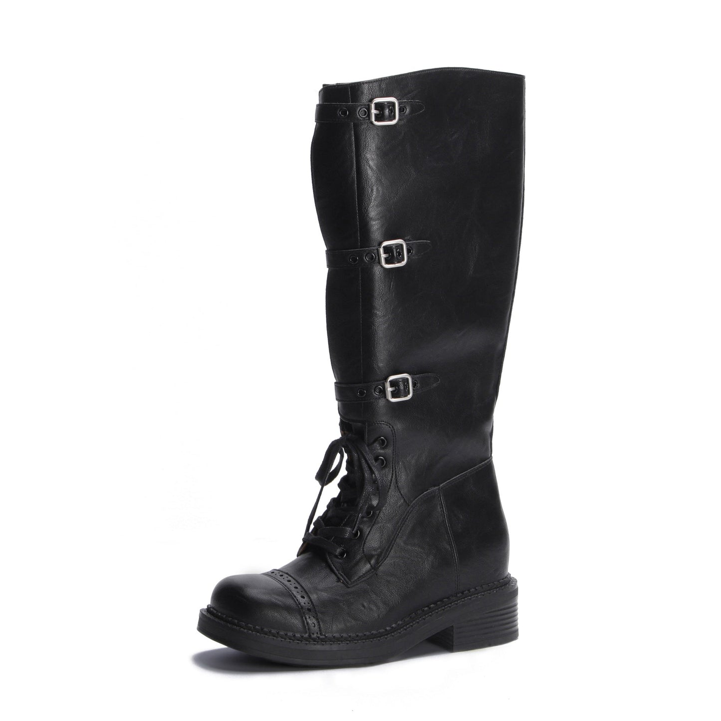 Effortlessly Elegant Boots with a Timeless Design
