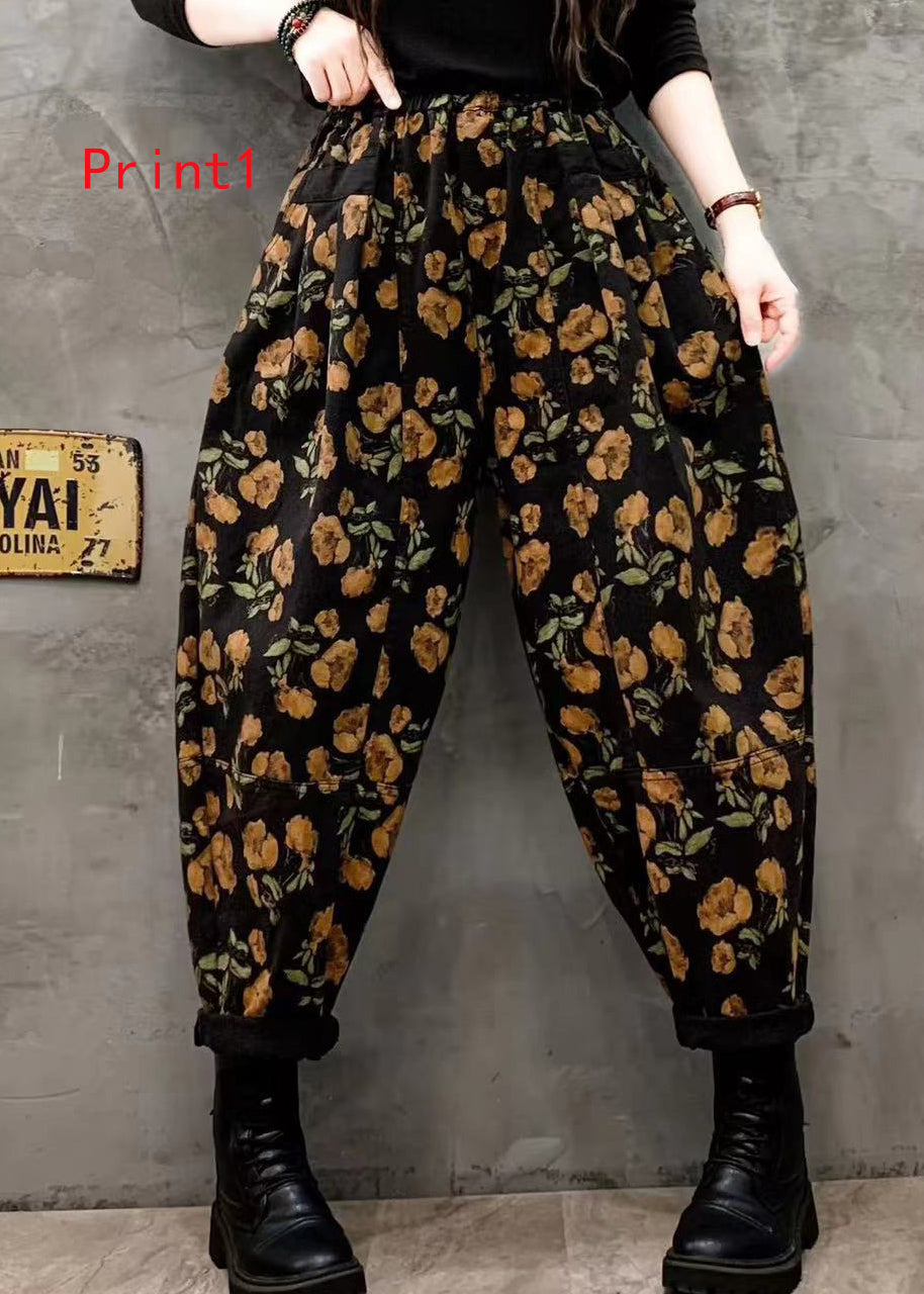 Effortlessly Elegant Pants with a Timeless Design
