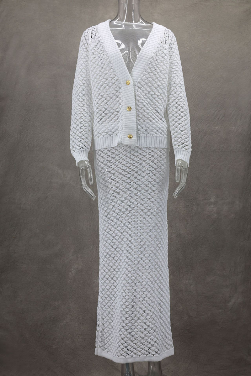 Gracefully Styled Garment for Any Occasion