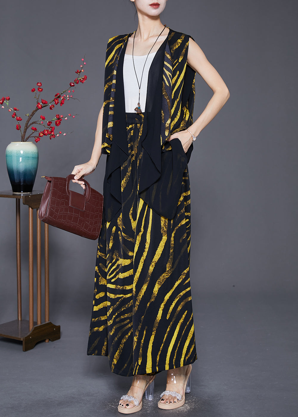 Sophisticated Pants with a Clean Classic Look