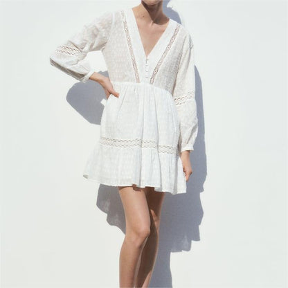 Sophisticated Dress with a Clean Classic Look