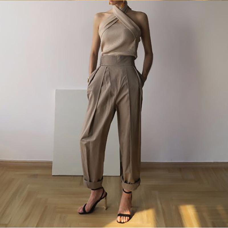 Beautifully Finished Top in a Timeless Design