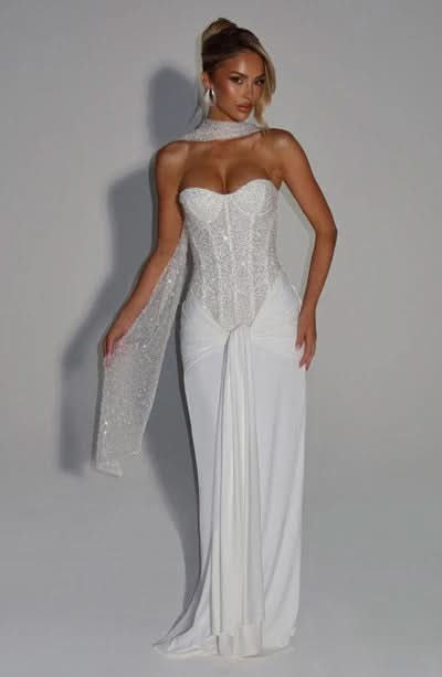 A Vintage Style Dress with Delicate Timeless Details