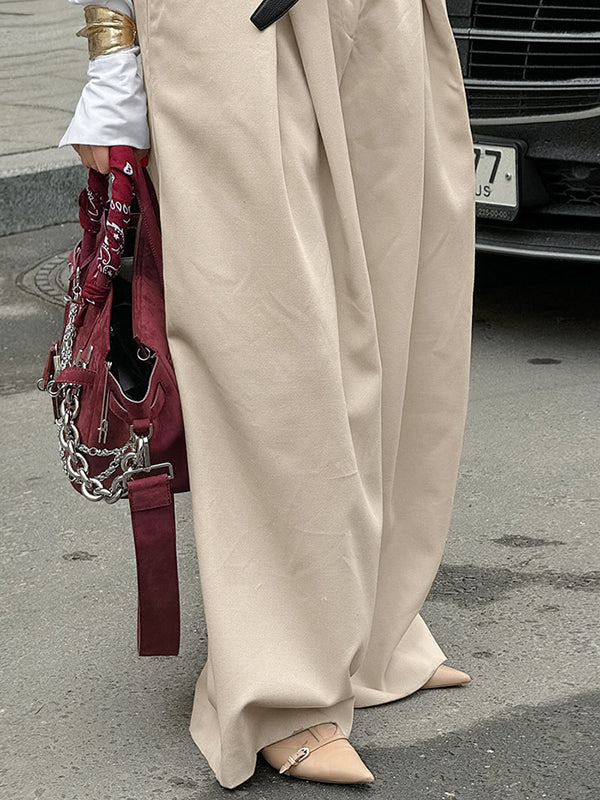 Effortlessly Elegant Trousers with a Timeless Design