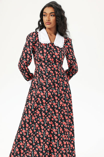 Beautifully Finished Dress in a Timeless Design