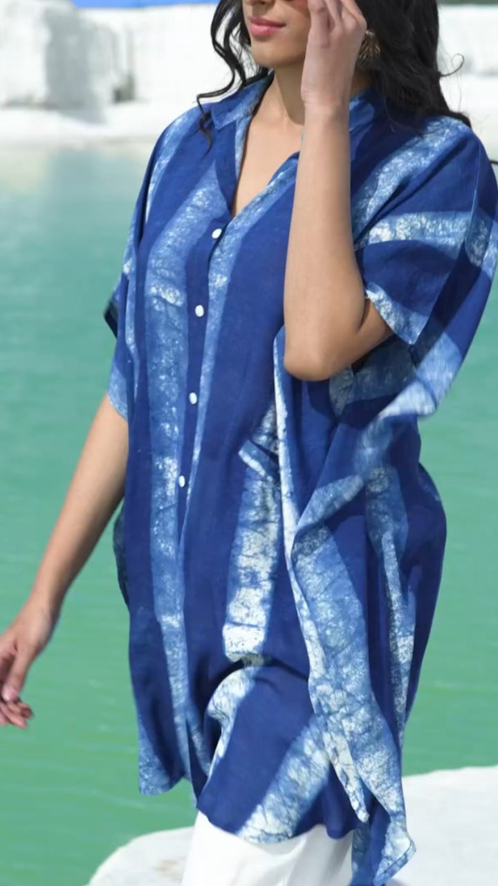 Classic Vintage Shirt with a Flattering Fit