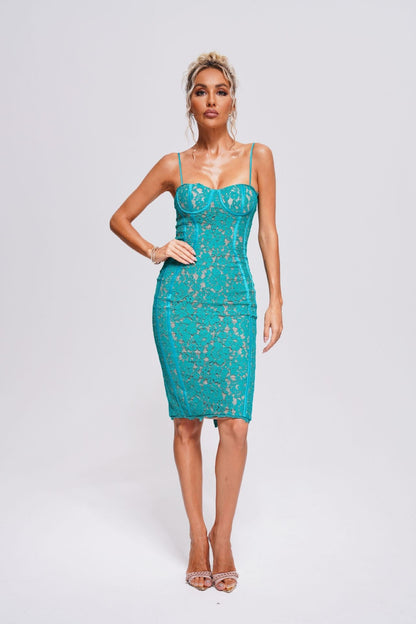 Gracefully Styled Dress for Any Occasion