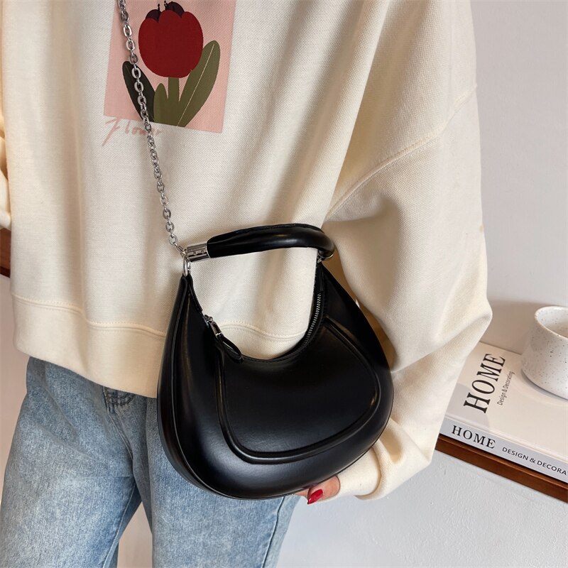 Elegantly Styled Bag for Everyday Wear
