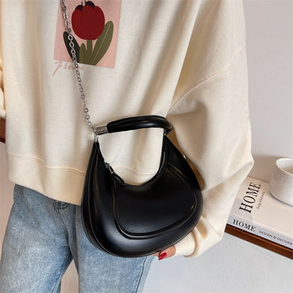 Elegantly Styled Bag for Everyday Wear