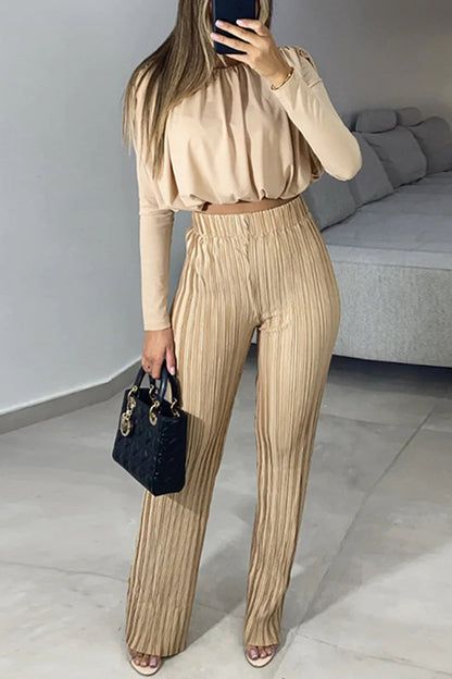 Gracefully Styled Garment for Any Occasion