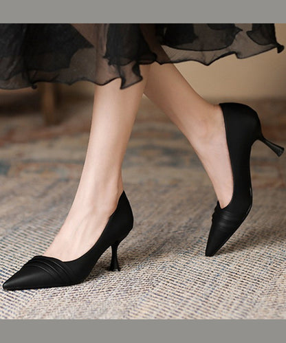Beautifully Finished Heels in a Timeless Design