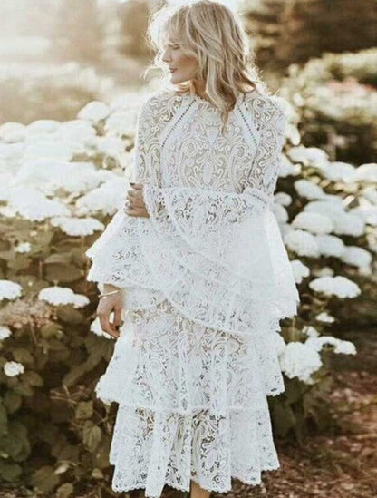 Effortlessly Elegant Dress with a Timeless Design