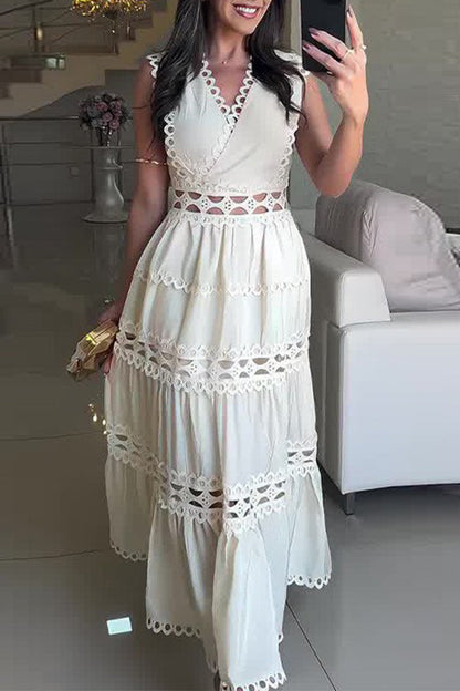 Beautifully Finished Dress in a Timeless Design
