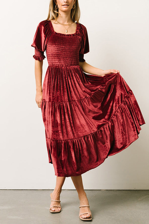 Classic Vintage Dress with a Flattering Fit