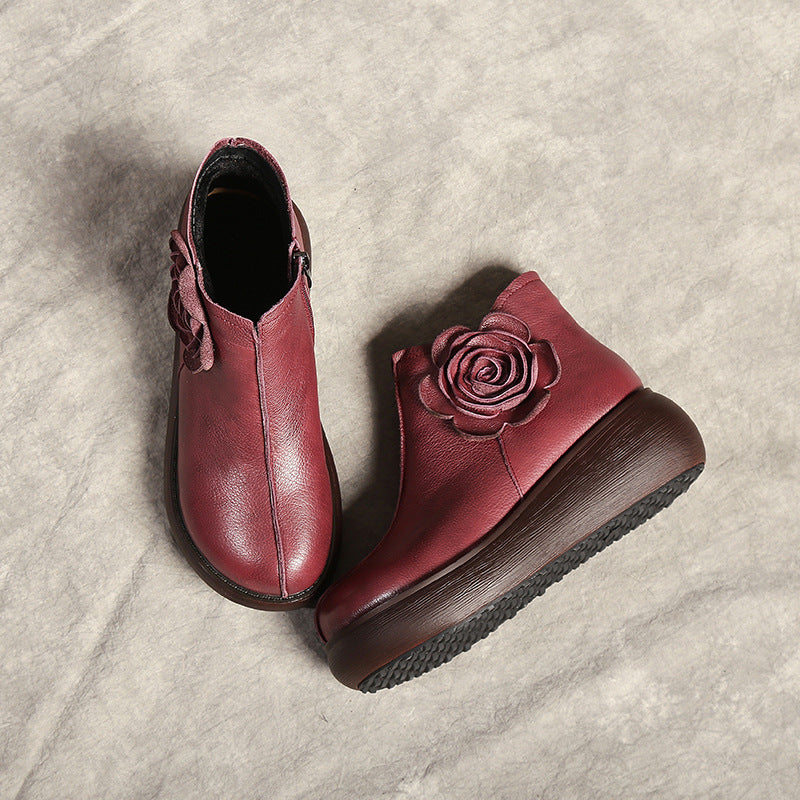Well Tailored Boots with a Graceful Silhouette