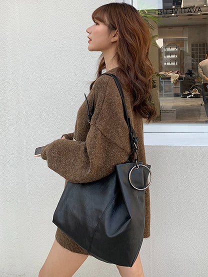 Effortlessly Elegant Bag with a Timeless Design