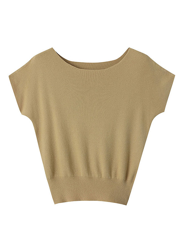 A Vintage Style Pullover with Delicate Timeless Details