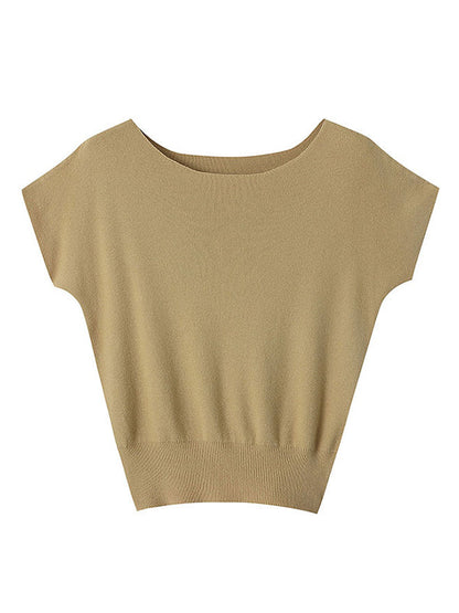 A Vintage Style Pullover with Delicate Timeless Details