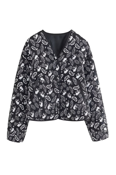 Gracefully Styled Jacket for Any Occasion
