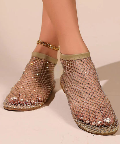 Effortlessly Elegant Sandals with a Timeless Design