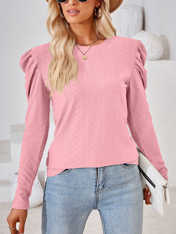 Effortlessly Elegant T-Shirt with a Timeless Design