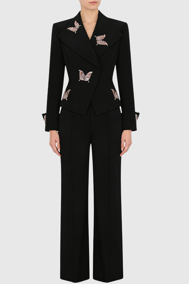 Gracefully Styled Garment for Any Occasion