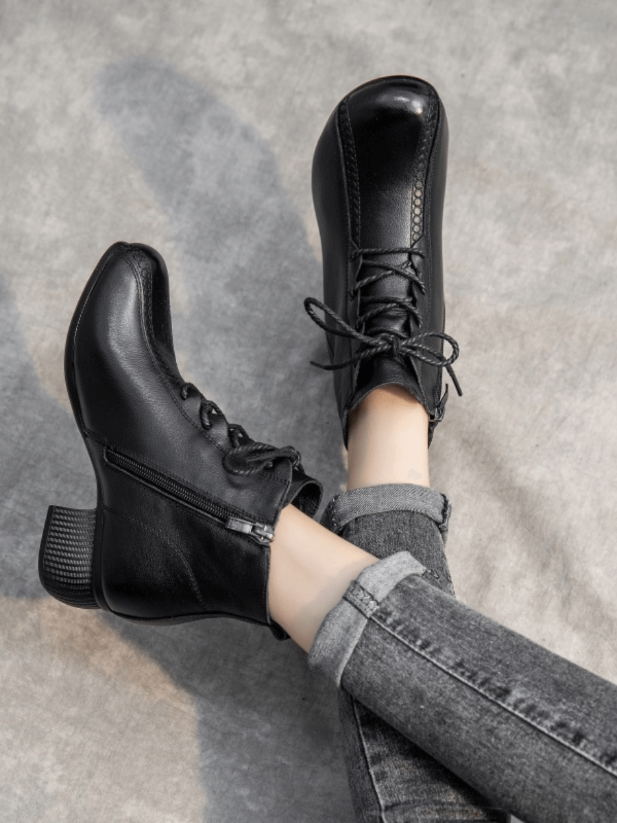 Well Tailored Boots with a Graceful Silhouette