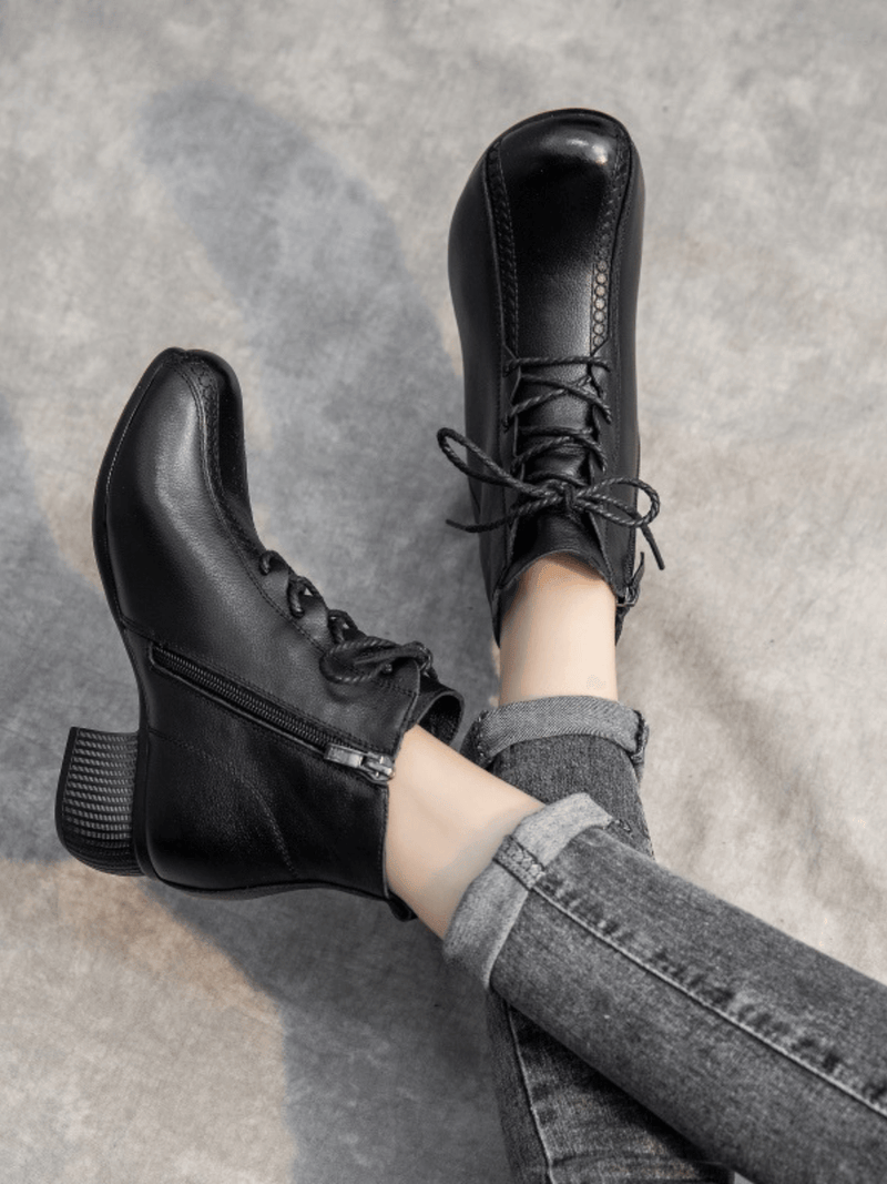 Well Tailored Boots with a Graceful Silhouette