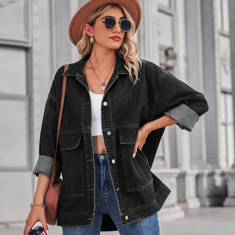 Effortlessly Elegant Jacket with a Timeless Design