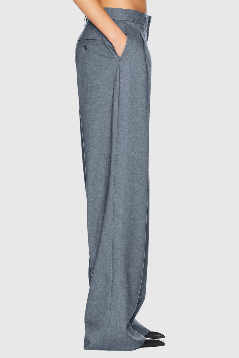 Beautifully Crafted Pants in a Classic Style