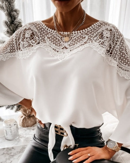 Effortlessly Elegant Top with a Timeless Design
