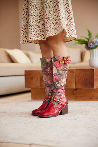 Effortlessly Elegant Boots with a Timeless Design