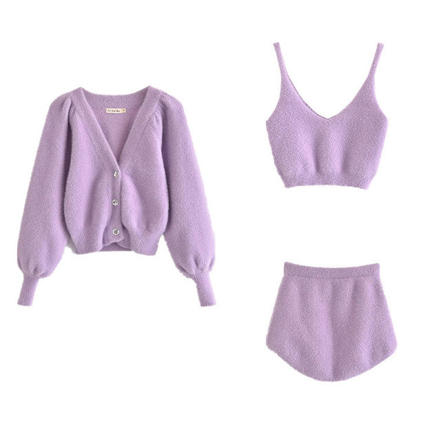 Classic Vintage Cardigan with a Flattering Fit