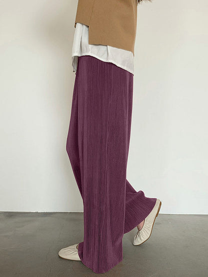 Effortlessly Elegant Pants with a Timeless Design