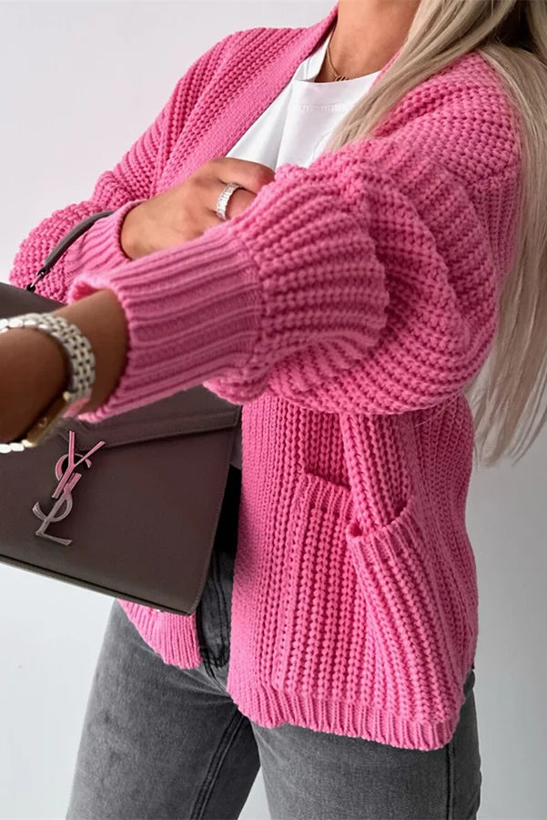 Well Tailored Cardigan with a Graceful Silhouette