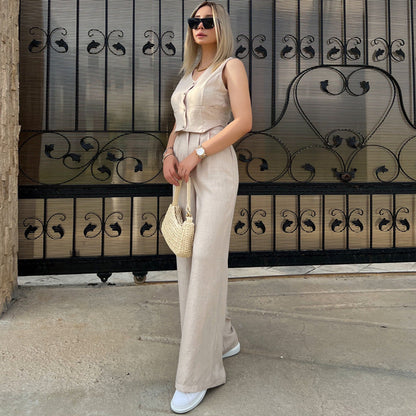 Effortlessly Elegant Trousers with a Timeless Design