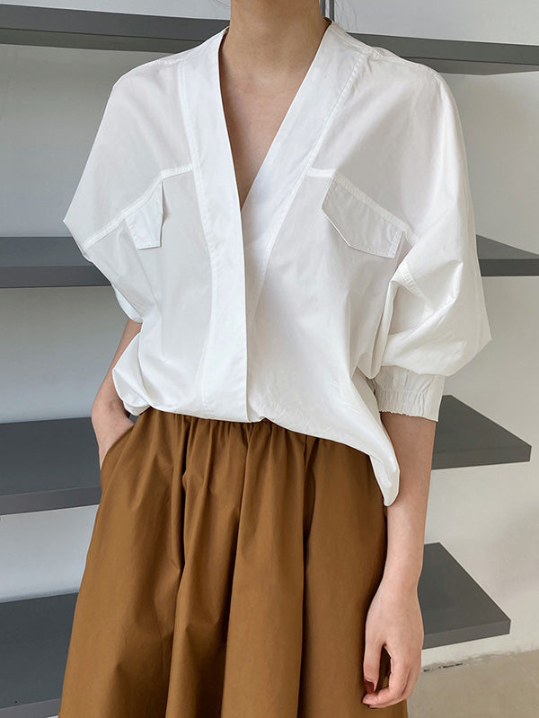 Effortlessly Elegant Blouse with a Timeless Design