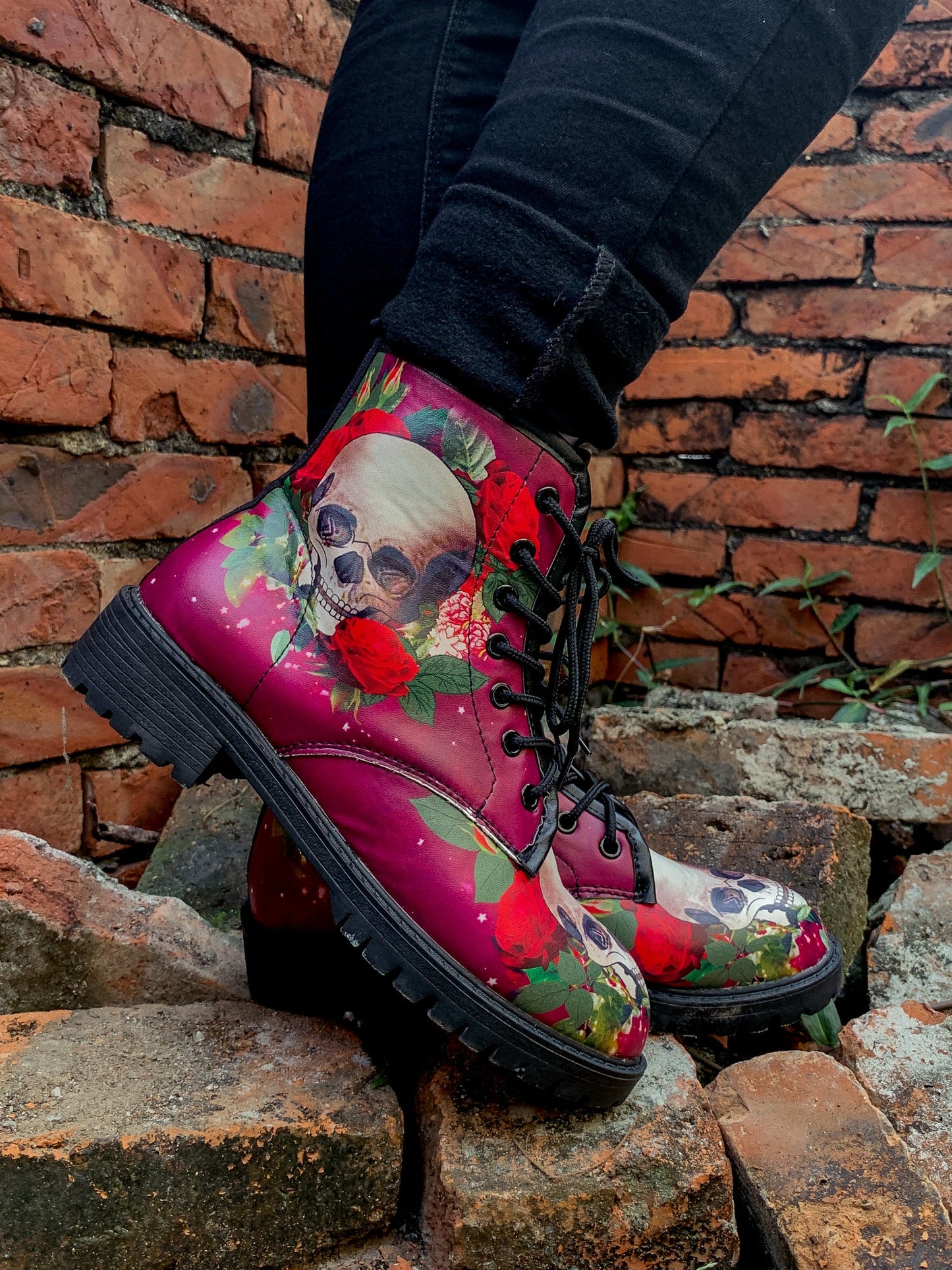 Beautifully Finished Boots in a Timeless Design