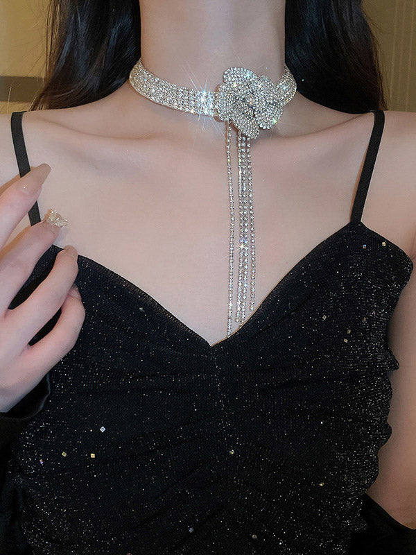 Well Tailored Garment with a Graceful Silhouette