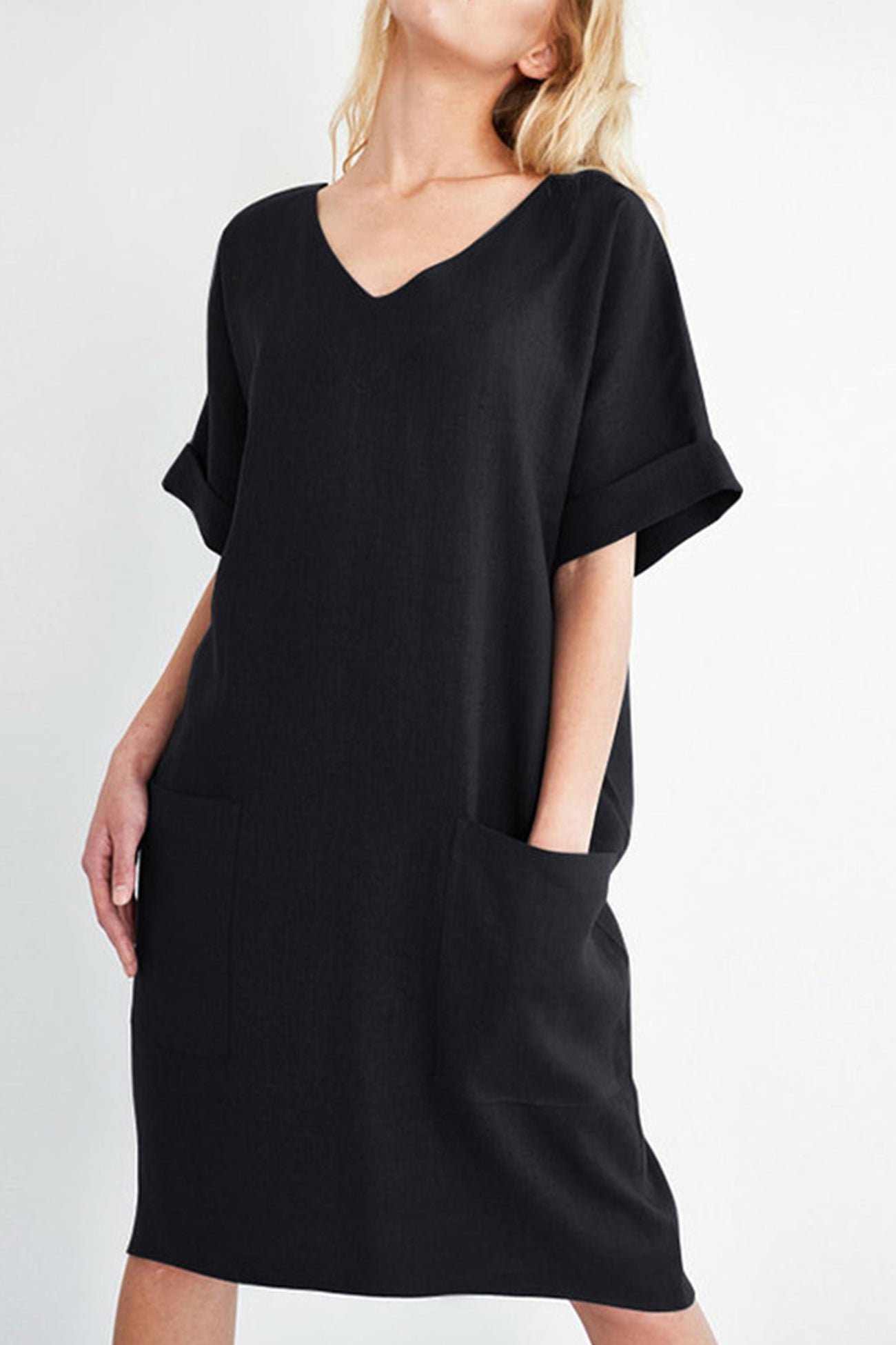 Sophisticated Dress with a Clean Classic Look