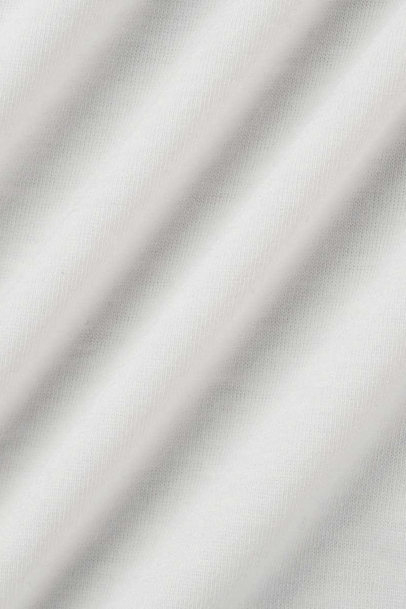 Beautifully Finished Top in a Timeless Design