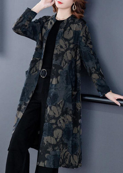 Elegantly Styled Coat for Everyday Wear
