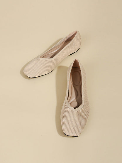 Sophisticated Garment with a Clean Classic Look