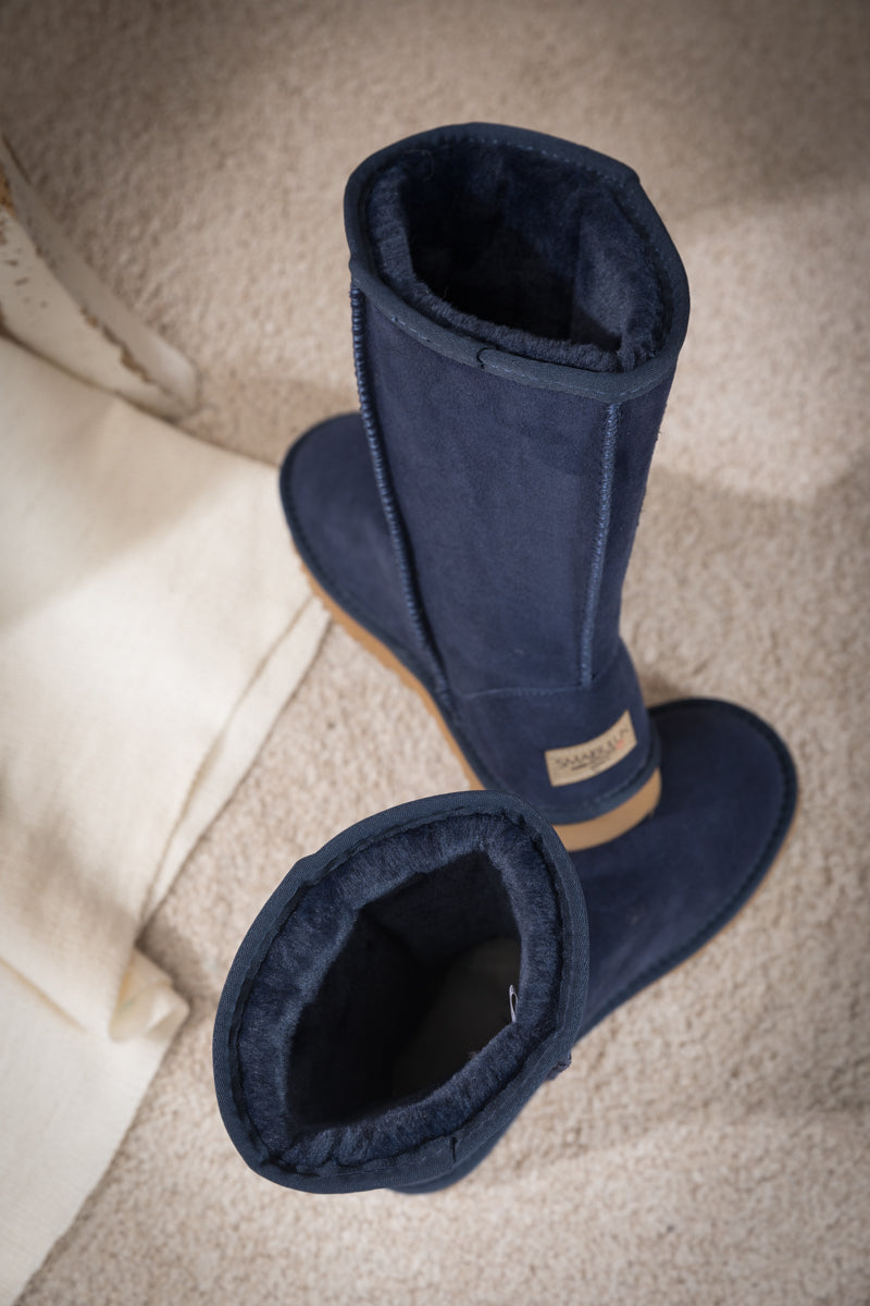 Well Tailored Boots with a Graceful Silhouette