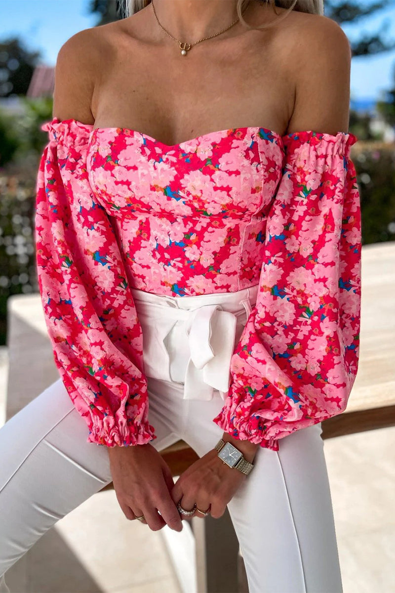 Well Tailored Top with a Graceful Silhouette