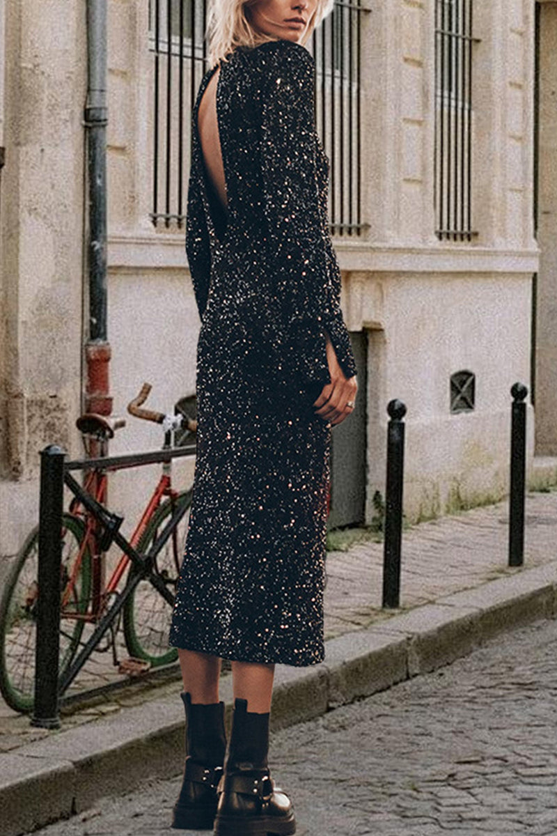 Beautifully Finished Dress in a Timeless Design