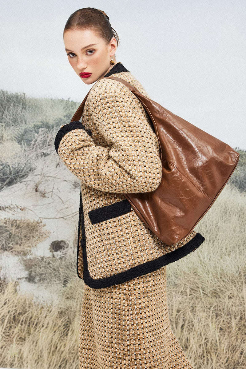 Effortlessly Elegant Bag with a Timeless Design